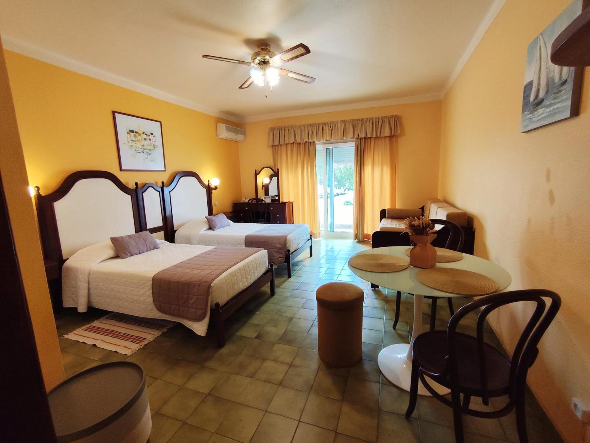 Apartamentos Turisticos Praia Grande Феррагуду Экстерьер фото